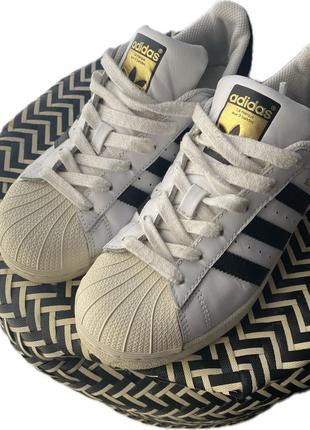 Adidas superstar