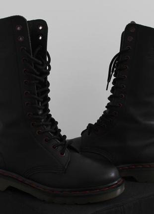 Достойні та актуальні ботінки dr.martens made in england