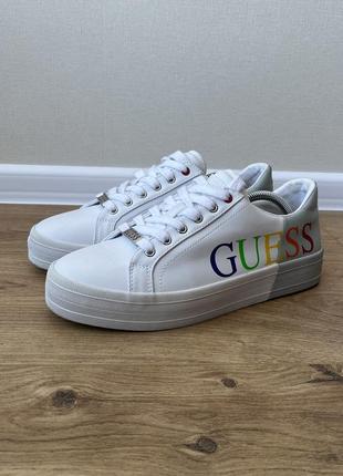 Стильні кросівки guess margret logo sneakers