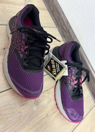 Жіночі нові кросівки asics gore-tex трекінгові бігові 37.52 фото