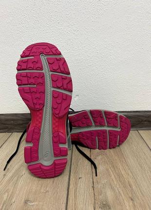 Жіночі нові кросівки asics gore-tex трекінгові бігові 37.56 фото