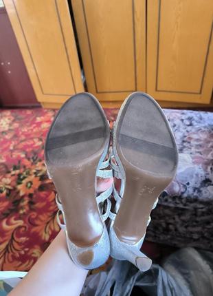 Босоніжки жіночі4 фото