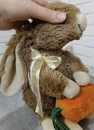 М'яка іграшка пасхальний зайчик, кроленя з морквиною 25 см9 фото