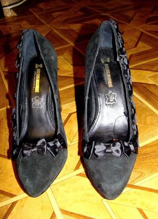 Новые замшевые туфли alexis mabille (р.40)4 фото