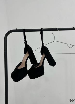 Туфлі на високому каблуку підборах високі з ремінцем на паску чорні квадратний каблук платформа3 фото
