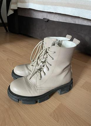 Ботинки беж 37р