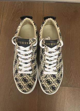 Кроссовки guess fl7g3n fal123 фото