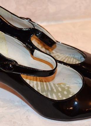 Черные лакированные туфельки, 39 размер4 фото