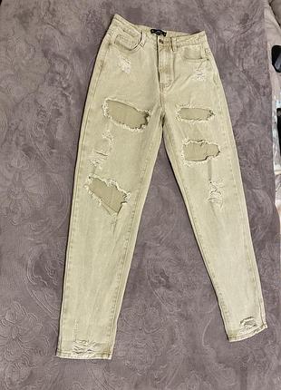 Джинси мом з розрізами