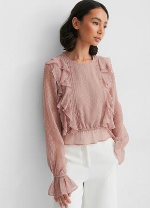 Красивая грязно розовая блуза с рюшами na-kd1 фото