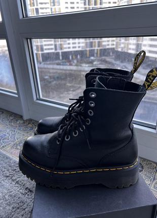 Dr. martens