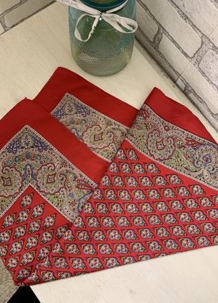 Хустка з шовку