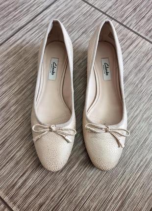Нежные, красивые кожаные туфли, балетки clarks, оригинал