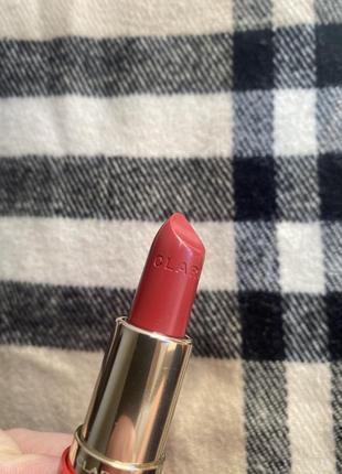 Помада для губ clarins 732 joli rouge satin lipstick     grenadine5 фото