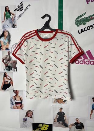 Оригінальна футболка adidas