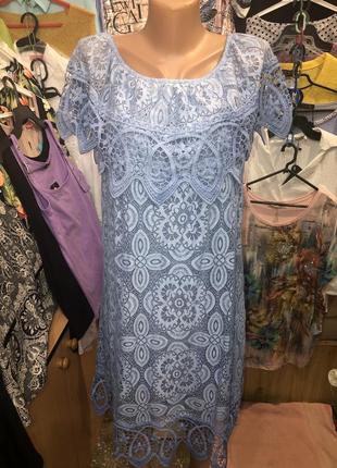 Голубое, ажурноеплатье