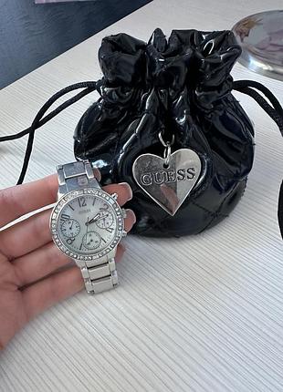Годинник guess