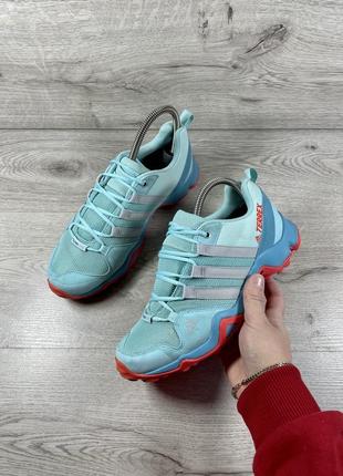 Жіночі трекінгові кросівки adidas terrex2 фото