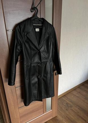 Стильный кожаный плащ тренч пиджак  пальто длинный размер s-m