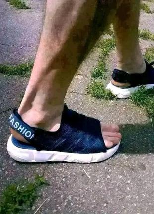 Сандалі чоловічі