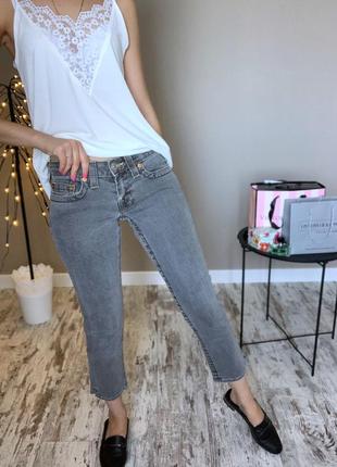 Укороченые джинсы в винтажном стиле4 фото