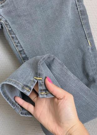 Укороченые джинсы в винтажном стиле9 фото