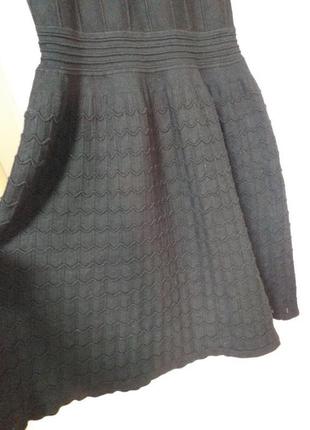 Чёрное платье из плотного трикотажа с кружевом3 фото