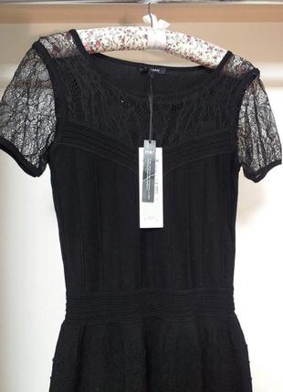 Чёрное платье из плотного трикотажа с кружевом5 фото