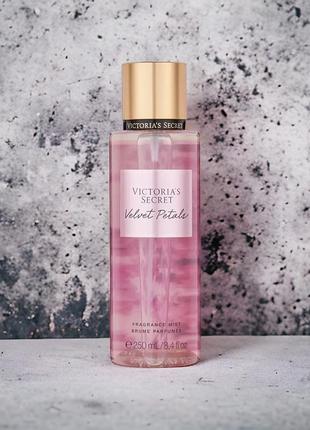 Спрей для тіла velvet petals victoria’s secret