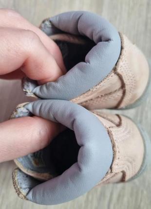 Даром безкоштовно брендові рожеві пудрові демісезонні черевики чоботи ботинки на осінь весну timberland crib booties з нубука на малюка 18 розмір7 фото