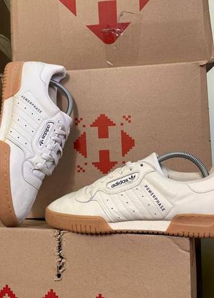 Чоловічі кросівки кеди adidas powerphase fu9542