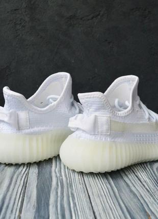 Adidas yeezy boost 350 білі кросівки адідас ізі буст кроссовки адидас изи буст5 фото