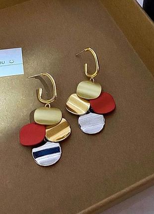 Елегантні стильні сережки