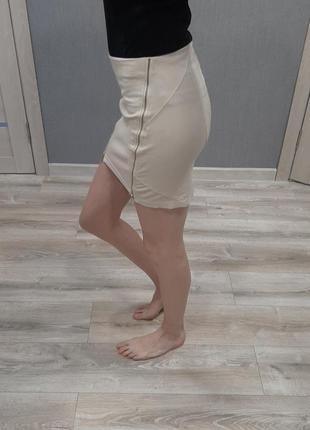 Женская юбка bershka бежевая размер s-m1 фото