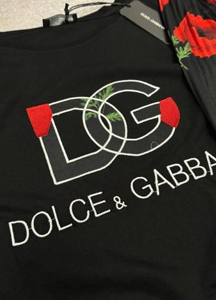 Жіночий костюм dolce&gabbana2 фото