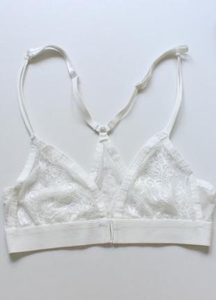 Красивый, кружевной бралетт