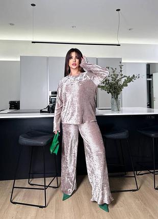 Костюм брючный женский велюровый с широкими штанами разм.42-48