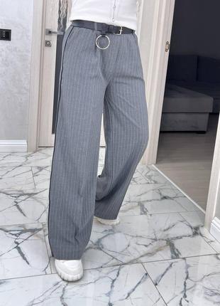 Штани в смужку