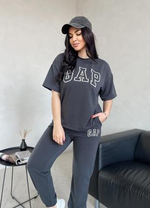 Костюми gap у кольорах