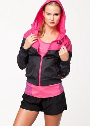 Фирменная куртка nike windrunner1 фото