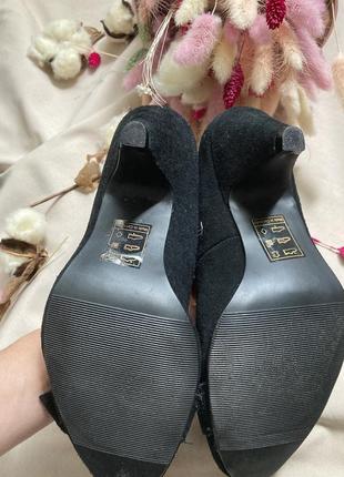 Замшеві туфлі в стилі zara boohoo clarks6 фото