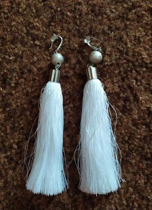 Белоснежные серьги