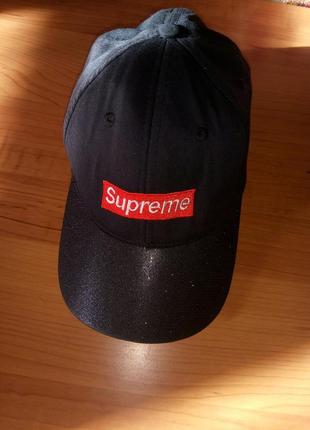 Кепка supreme