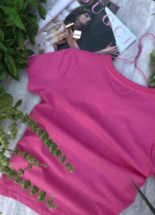 Яскрава рожева приталена футболка ххс/хс6 фото