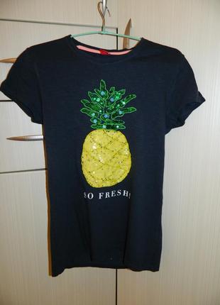 🍍🖤 жіноча чорна футболка з вишитим ананасовим принтом з паєток🖤🍍s. oliver4 фото