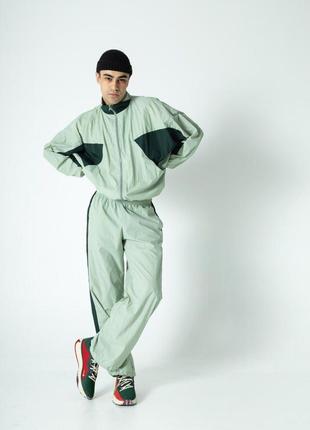 Спортивный мужской костюм двойка из качественной ткани плащевка жатка мужская спортивная одежда на каждый день