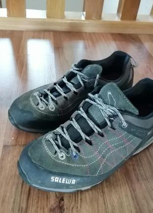 Трекінгові кросівки salewa 36.5 р