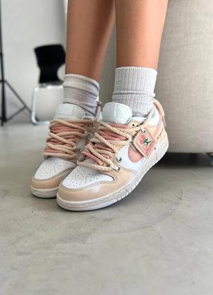 Жіночі кросівки nike sb dunk low white pink найк данк білого з рожевим кольорів