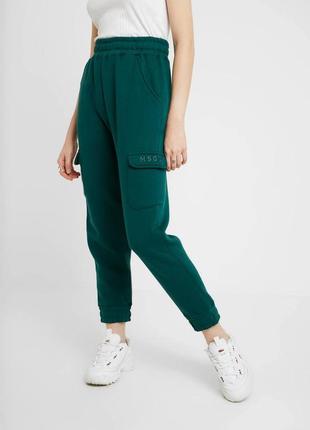 Штани на флісі missguided колір: зелений розмір: 38/m/46 onesize заміри*** піт 33 см тягнеться на 57