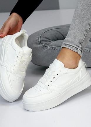 Білі універсальні повсякденні кросівки крипери з перфорацією6 фото